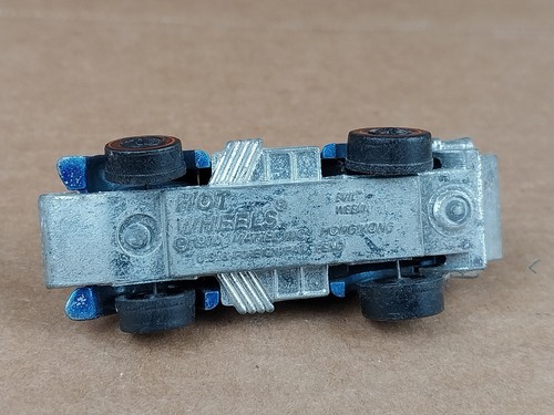 Hot Wheels Redline 1971 Blue Evil Weevil - Picture 9 of 9