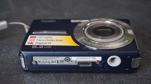 Kodak EasyShare M863 8,2 megapixel fotocamera digitale - blu - Foto 9 di 10