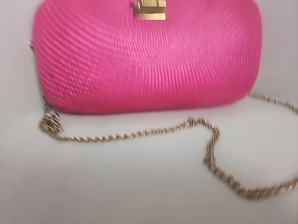 Bolso de Mano Vintage BEQUIZO Rosa Estuche Rígido Buntal Buri Paja Años 60 Prioridad Usado en Excelente Condición Foto 2 de 4