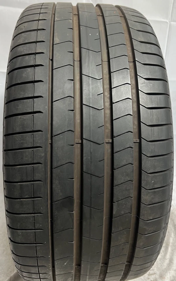 1 - TAKEOFF 275/35R20 XL (102Y) Pirelli P Zero PZ4 RSC (*) BMW - 8071 Foto 2 de 4