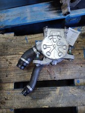 Pompe à eau Mercedes 300