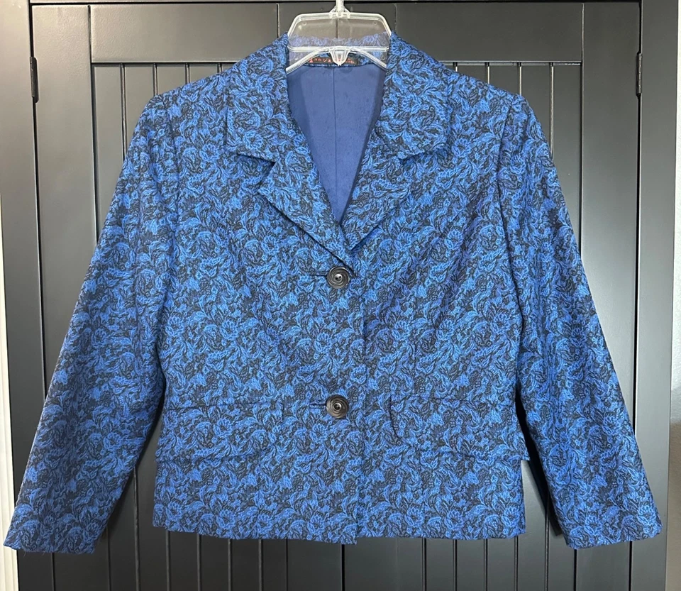 Vintage Skirt Suit Juniors Small 60s 70s Japan Blue Jacquard Floral Jacket Skirt - Image 4 of 4