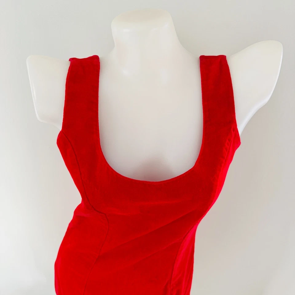 Mini vestido regata anos 80 vintage BETSEY JOHNSON veludo vermelho PUNK LABEL Mod Bodycon EUA M S - Imagem 4 de 4