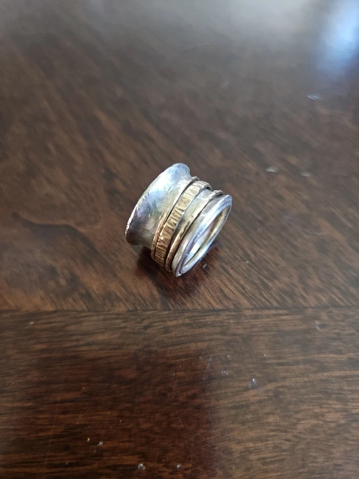 Hand Made .925 Sterling Silver Spinner Ring. Size 6.5. Makers Signature - Image 2 of 4