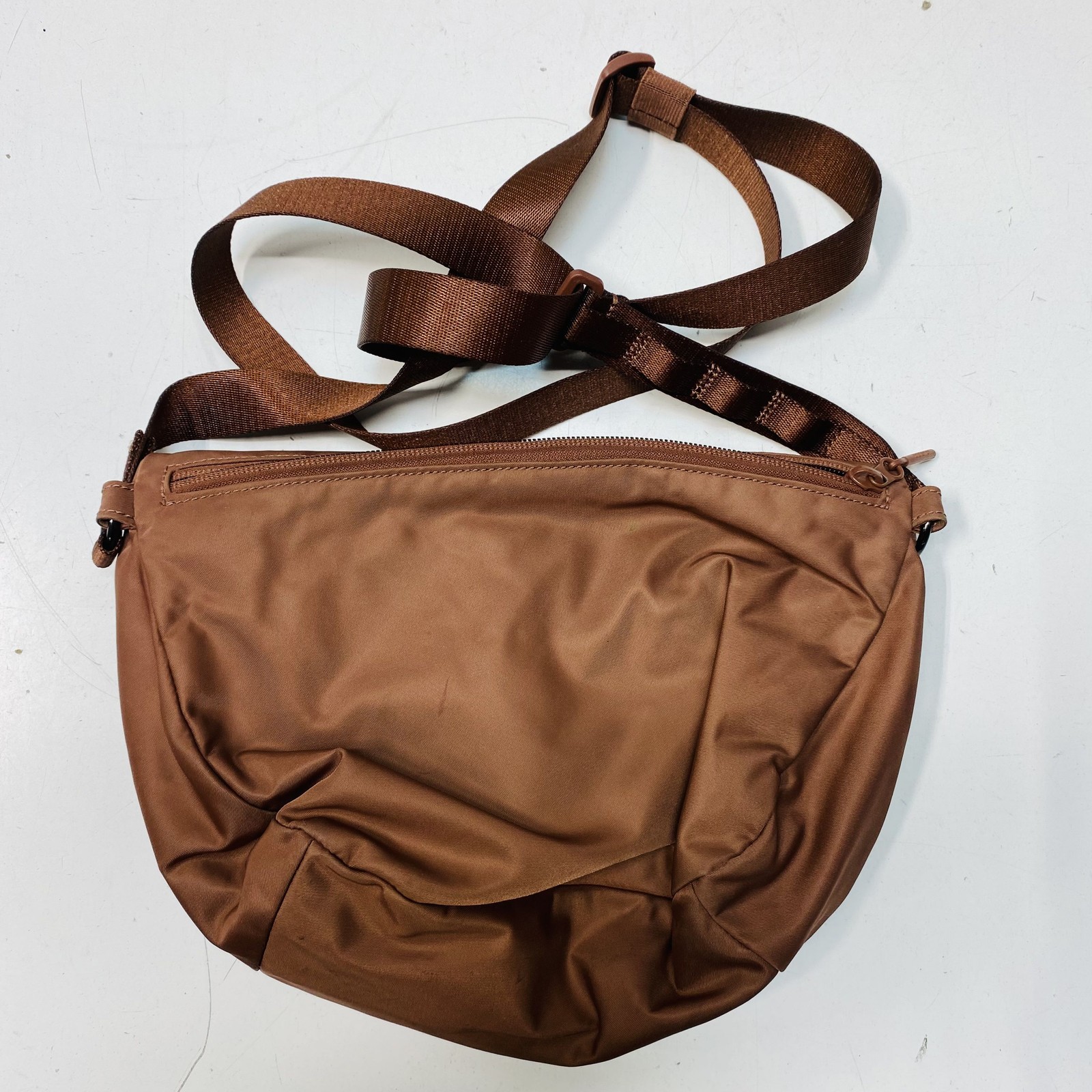 Lululemon Brown Solid Nylon Adjustable Strap Zipp… - image 2