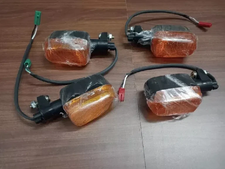 Front & Rear Blinker Turn Signal Indicators Set For Royal Enfield Himalayan 411 - Image 4 of 4