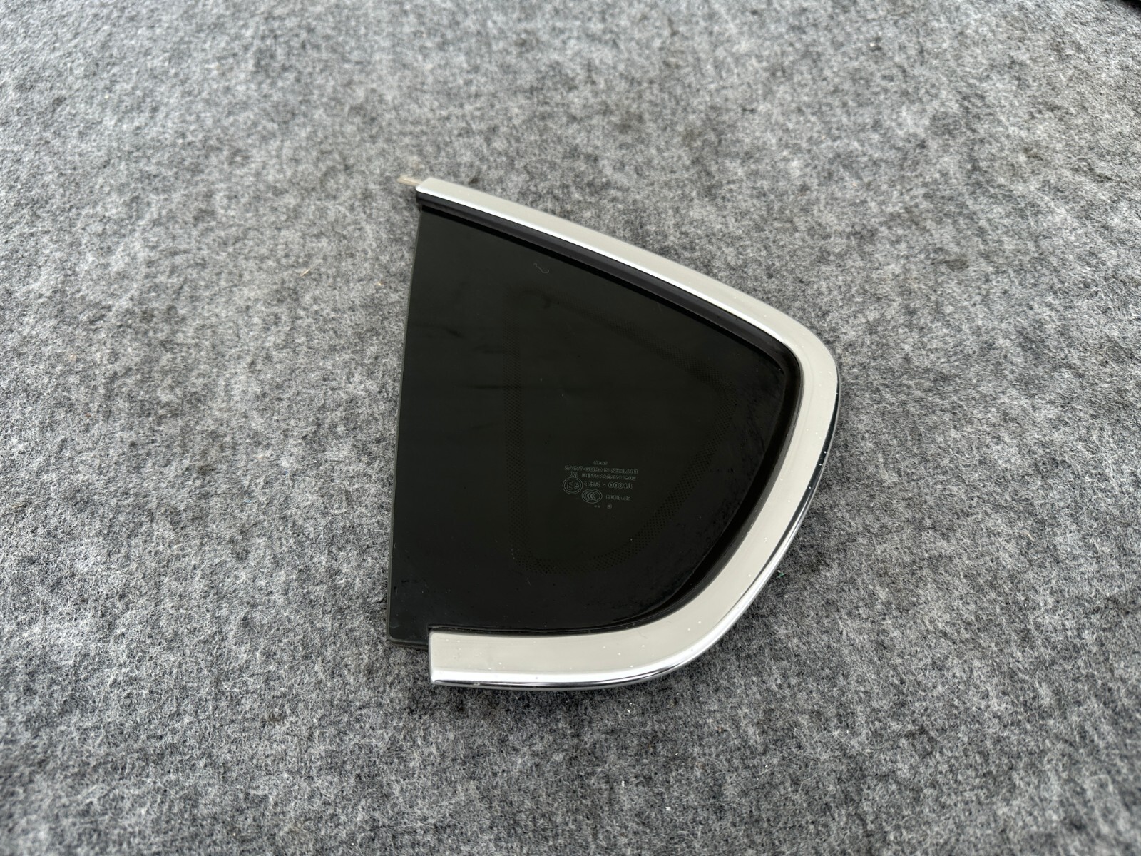 LEFT SIDE QUARTER WINDOW GLASS 67K 14-20 MASERATI QUATTROPORTE GTS M156