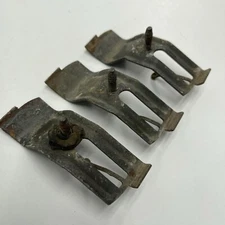 1964-67 El Camino Tailgate Upper Molding Clips  g2