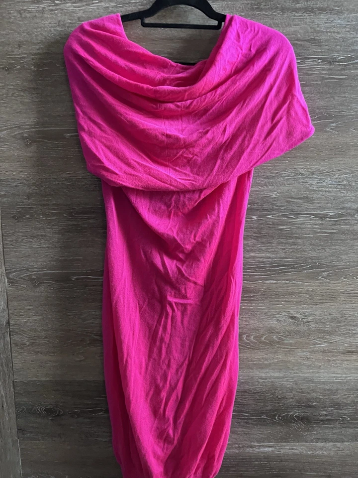 ALEXANDER McQUEEN 热粉色针织 Midi 鸡尾酒礼服圆领羊绒 M 码 — 第 2/4 张图片