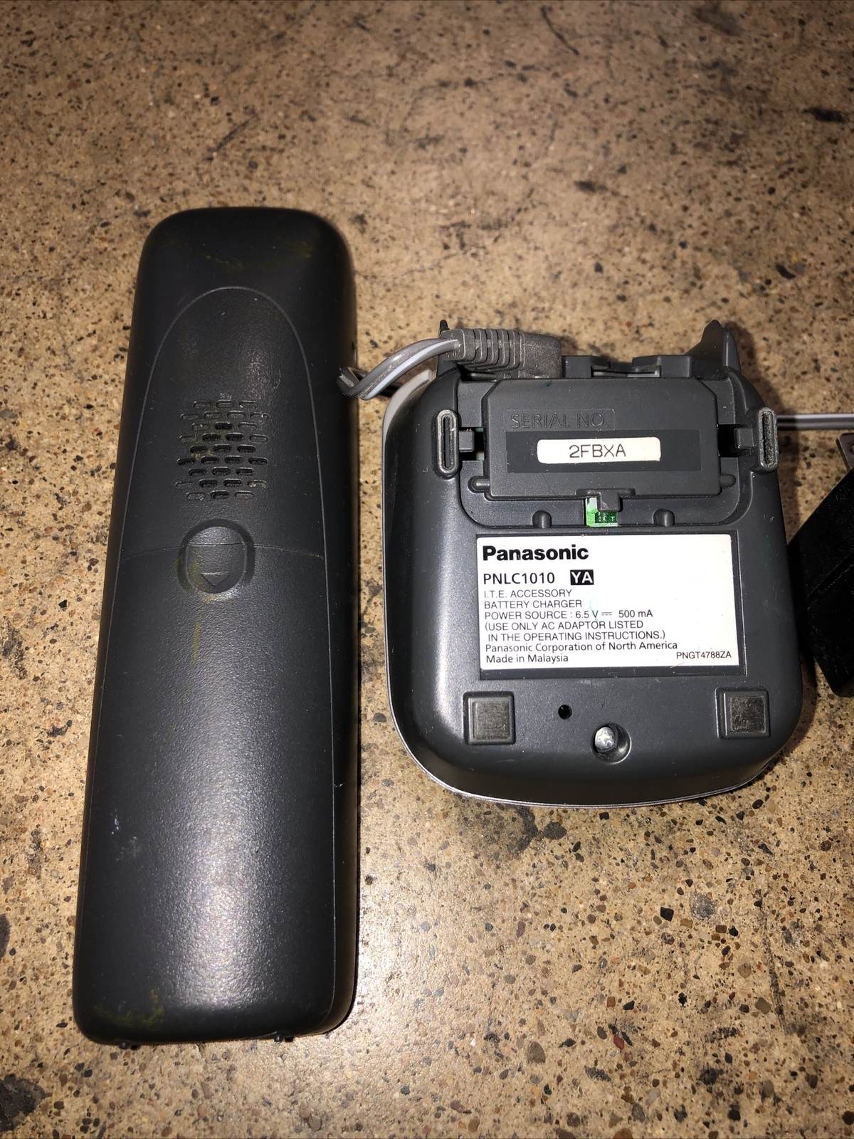 Panasonic KXTGA402 Cordless Phone Handset + Panasonic PNLC1010 Base eBay