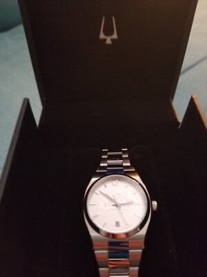 Bulova Women display picture 1