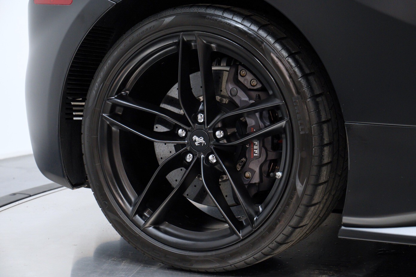 SET Black Factory Ferrari 488 Forged Wheels Tires TPMS Genuine OEM GTB Pista 458