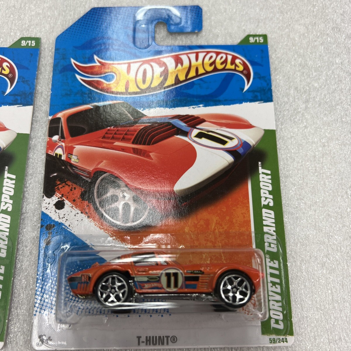 2011(2) Hot Wheels Treasure Hunts Corvette Grand Sport 9/15 US