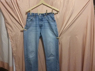 Levis Womens  Premium BIG E 26x32 button fly 501 jeans light wash faded leg 13