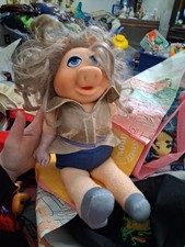 VINTAGE 1981 FISHER PRICE MISS PIGGY JIM HENSON RUBBER FACE MUPPET DOLL 890