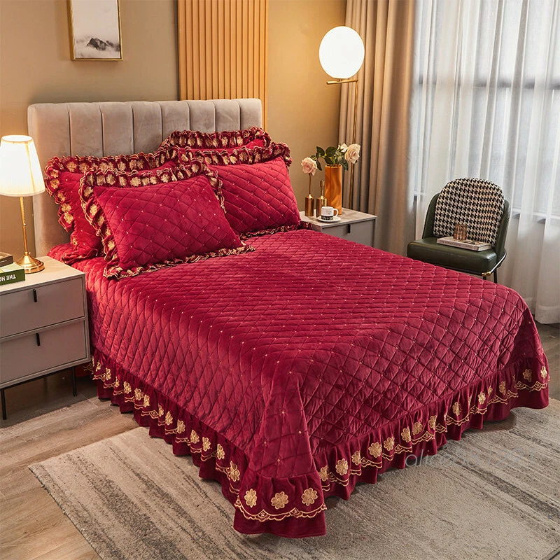 Embroidered Thick Crystal Velvet Bedspread Set Quilted Queen King Size Coverlets - Image 3 of 4
