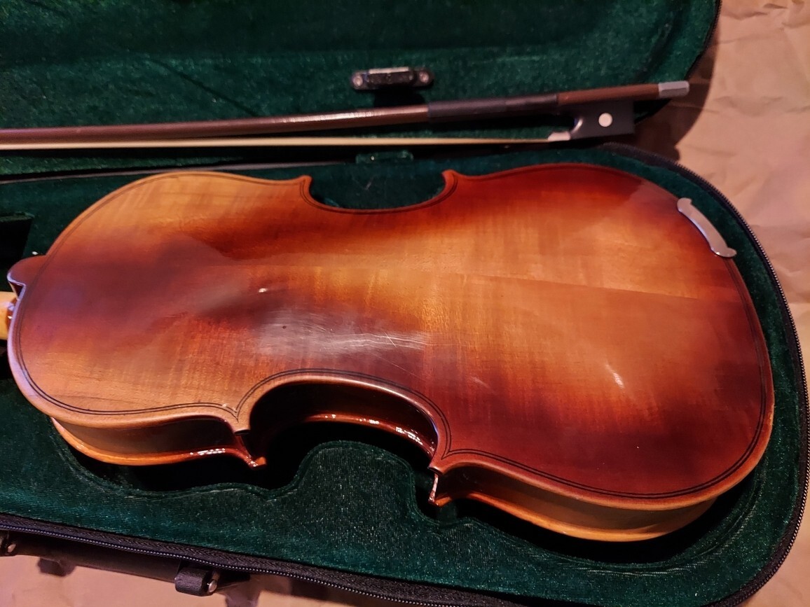 Bestler 3 バイオリン 4/4サイズ ケース付き Bestler 3/4 Violin with Hard Case & Bow, very good condition