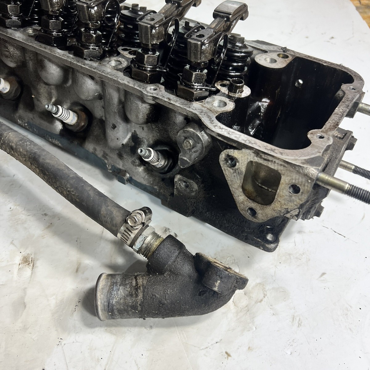 77-83 Datsun 280z 280zx N47 Cylinder Head w/ Dual Valve 77-83 Datsun 280z 280zx N47 Cylinder Head w/ Dual Valve