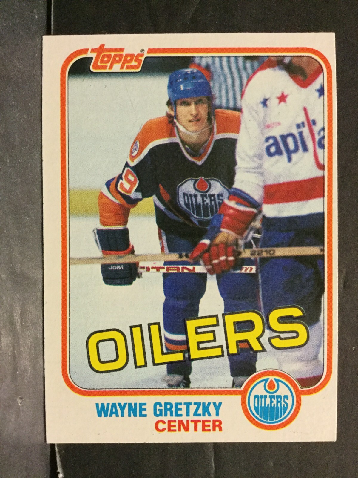1981-82 Topps Hockey #16 Wayne Gretzky Edmonton Oilers Card EXMT Sku164CT