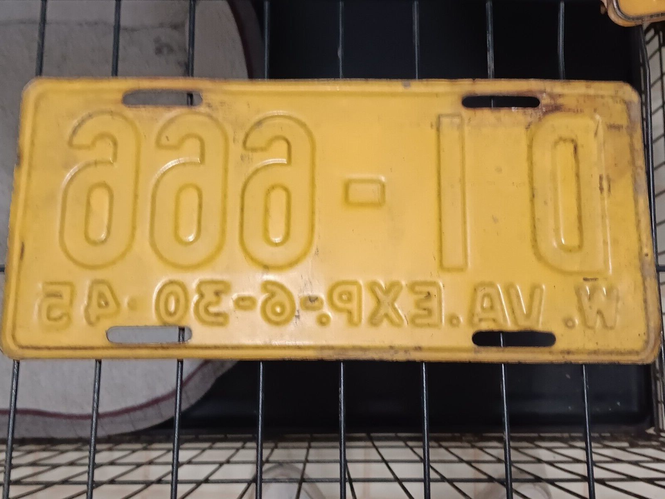 VINTAGE 1945 West Virginia Dealer License Plate DI666 eBay