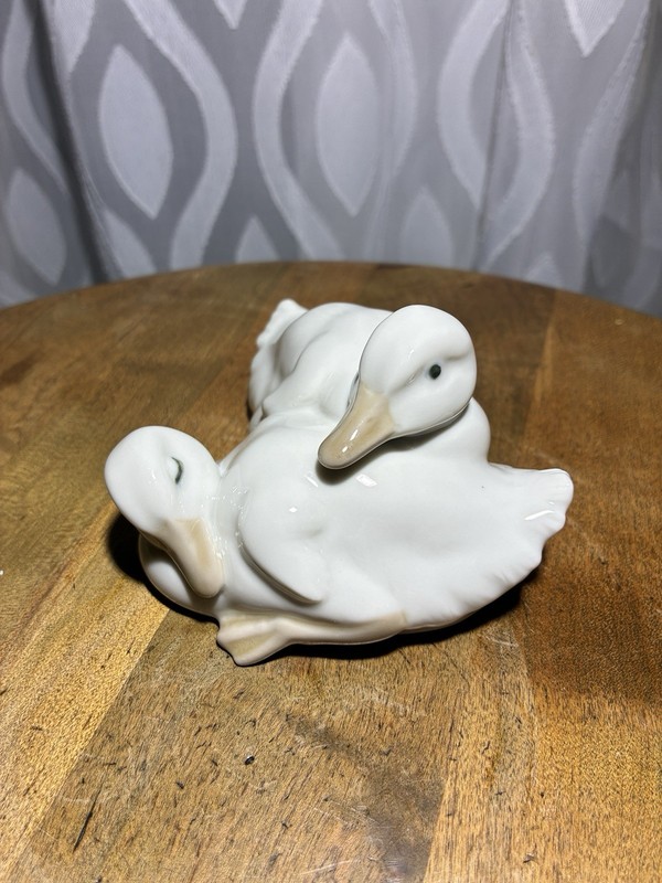 VTG NAO by Lladro porcelain piece titled "Snuggling Ducks," handmade in Spain.