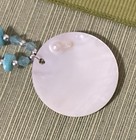 Vntg Disc Medallion Hand Painted Mother of Pearl Pendant Necklace Blue GlasBeads — photo 9