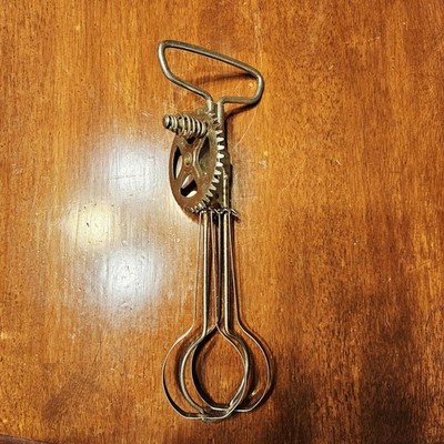 1920s ECKO Metal Egg Beaters Vintage Cottagecore