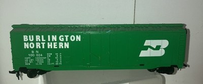 Vintage Tyco HO  Burlington Northern  Green Box Car BN#100024 Freight Train