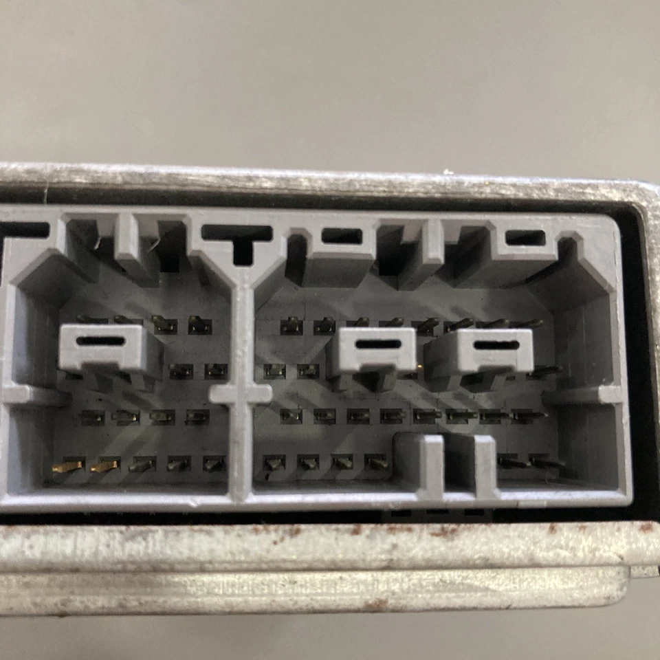 1999-2000 Mazda Millenia ECU/ECM KLP2 18 881R OE - Изображение 4 из 4