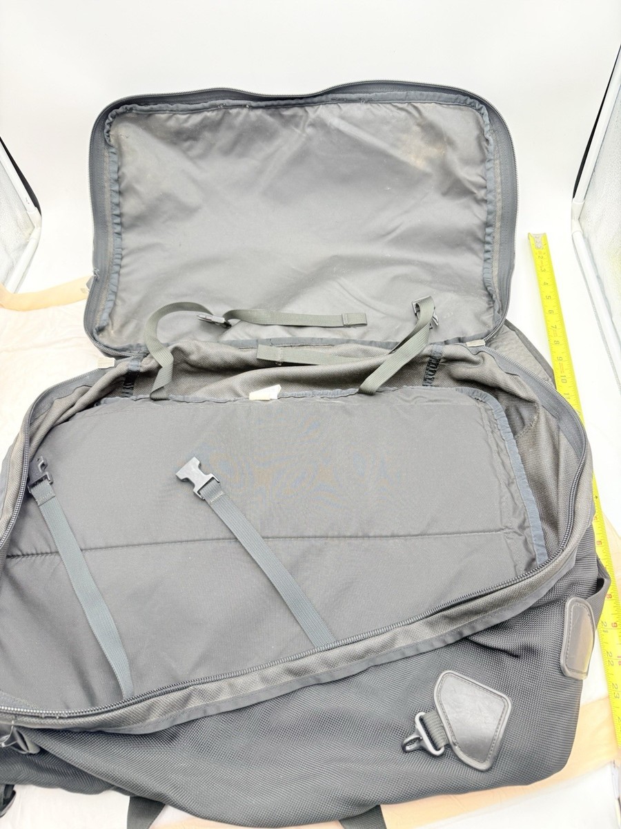 Vintage Patagonia MLC Travel Bag Zip Duffel Casual Outdoor Hiking