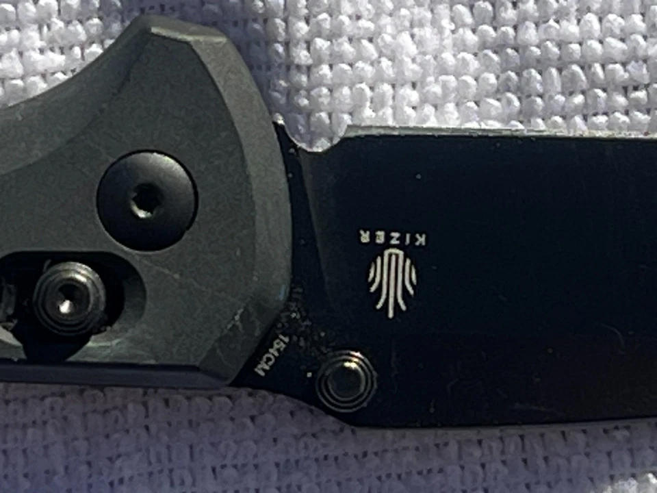 Cuchillo de bloqueo de embrague Kizer Sub-3 OBK negro aluminio (2,9" negro)-USADO Foto 4 de 4