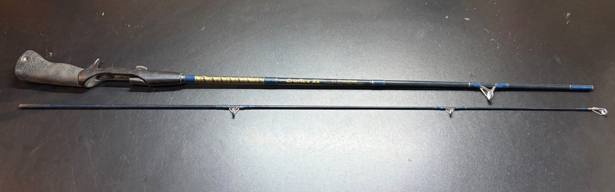 South Bend Graflex XL 1055 5 1/2' Spincast Medium Light Fishing