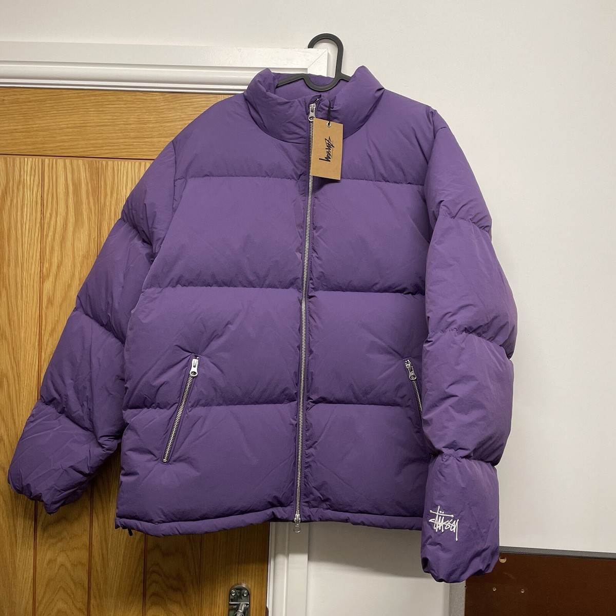 Stussy パープル　フード付きジャケット Men's Stussy Down Puffer Jacket Purple Size Large L Brand