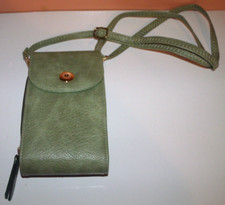 Green Pebble Texture Small Size Crossbody Purse w Detachable Strap Zip Around