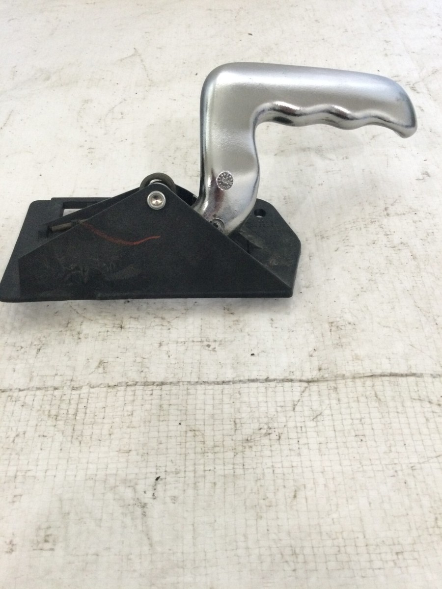 2003-2006 Cadillac Escalade EXT Left Rear Interior Chrome Door