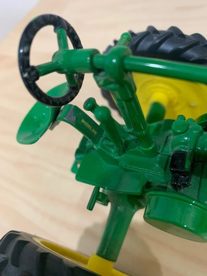 Vintage John Deere Die Cast Metal Tractor Model HN Collectors Edition 7.5'' L - Image 4 of 4