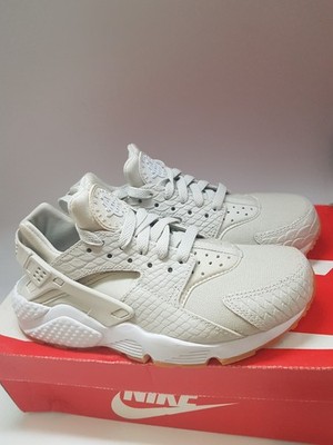 Nike Air Huarache Run Grösse 36.5 Light Bone
