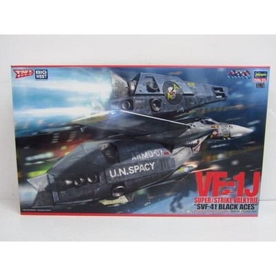 Hasegawa Macross VF-1J Super Strike Valkyrie SVF-41 Black Aces Kunststoffmodell
