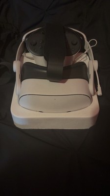 Meta Quest 3 S Bundle