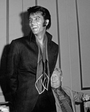 8x10 Print Elvis Presley Celebrates His Hit Song Suspicious Minds #9514