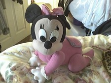 NICE VINTAGE MATTEL DISNEY CRAWLING BABY MINNIE MOUSE PLUSH ,1995,NOT WORKING