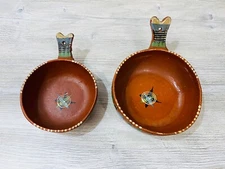 2 Vtg Mexican Tlaquepaque Hand-Painted Pottery Redware Clay Nesting Bowls