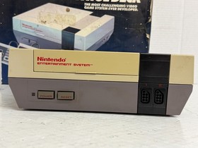 Nintendo NES Control Deck In Box Original Console System 2 Controllers - PARTS