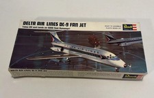 Original 1966 Revell DC-9 Delta Airlines 1/12...