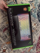 Razer BlackWidow V4 75% Phantom White Wired U...
