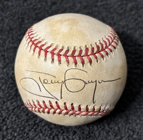 Tony Gwynn Signed Autograph Vintage  ONL Baseball BECKETT SD Padres