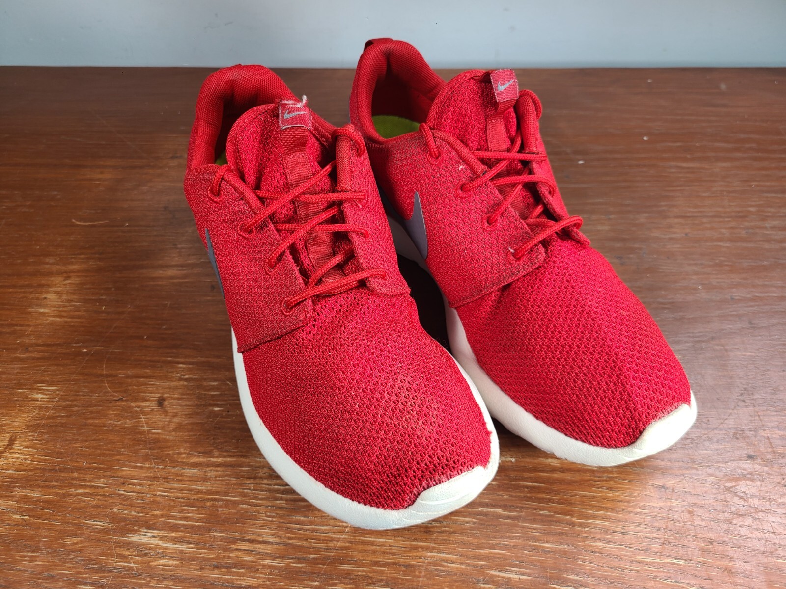 Nike Roshe One 511881-601 Red Lace-Up Low Top Sneaker Shoes Men Size 8.5