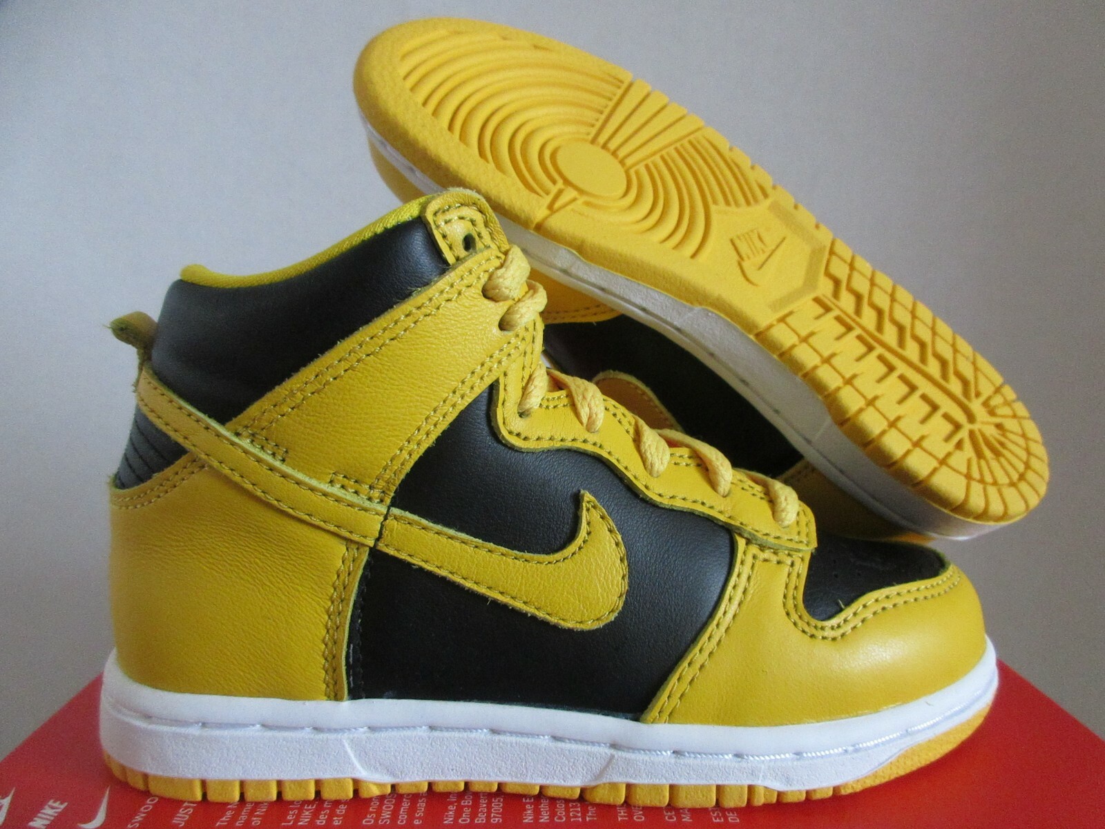 maze nike dunk