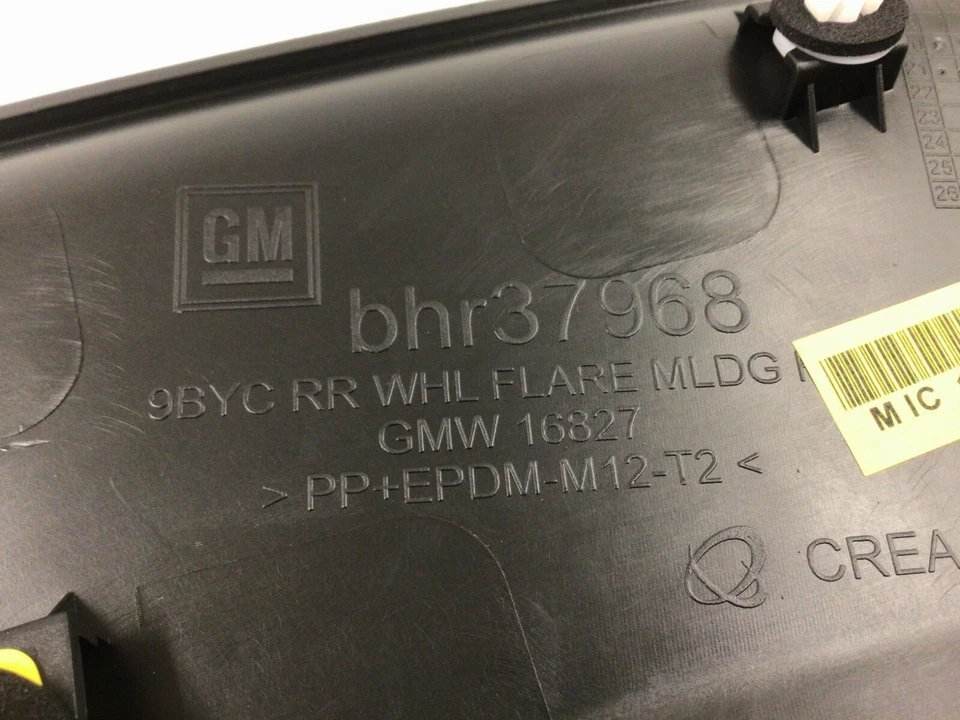 Rueda trasera de pasajero Chevrolet Trailblazer 21-26 moldura abierta nuevo OEM 42848401 Foto 4 de 4