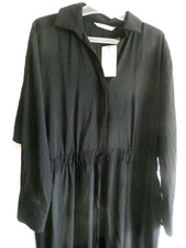 ladies brand new 1 peice outift size 16 black long sleeve v neck,,,.,